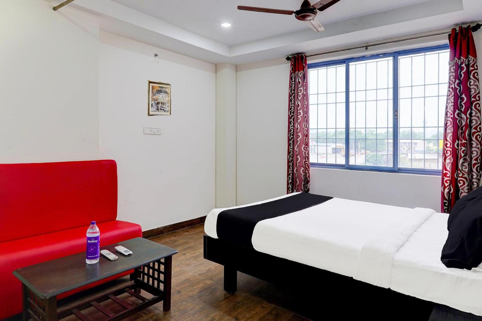 Hotel O Ambur Exterior photo