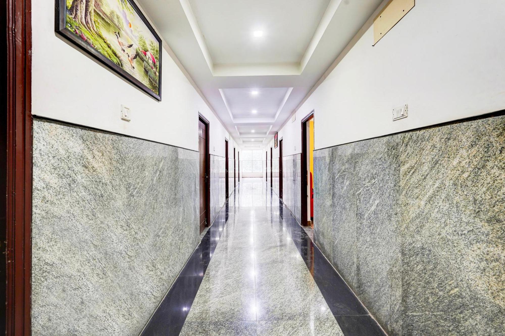 Hotel O Ambur Exterior photo